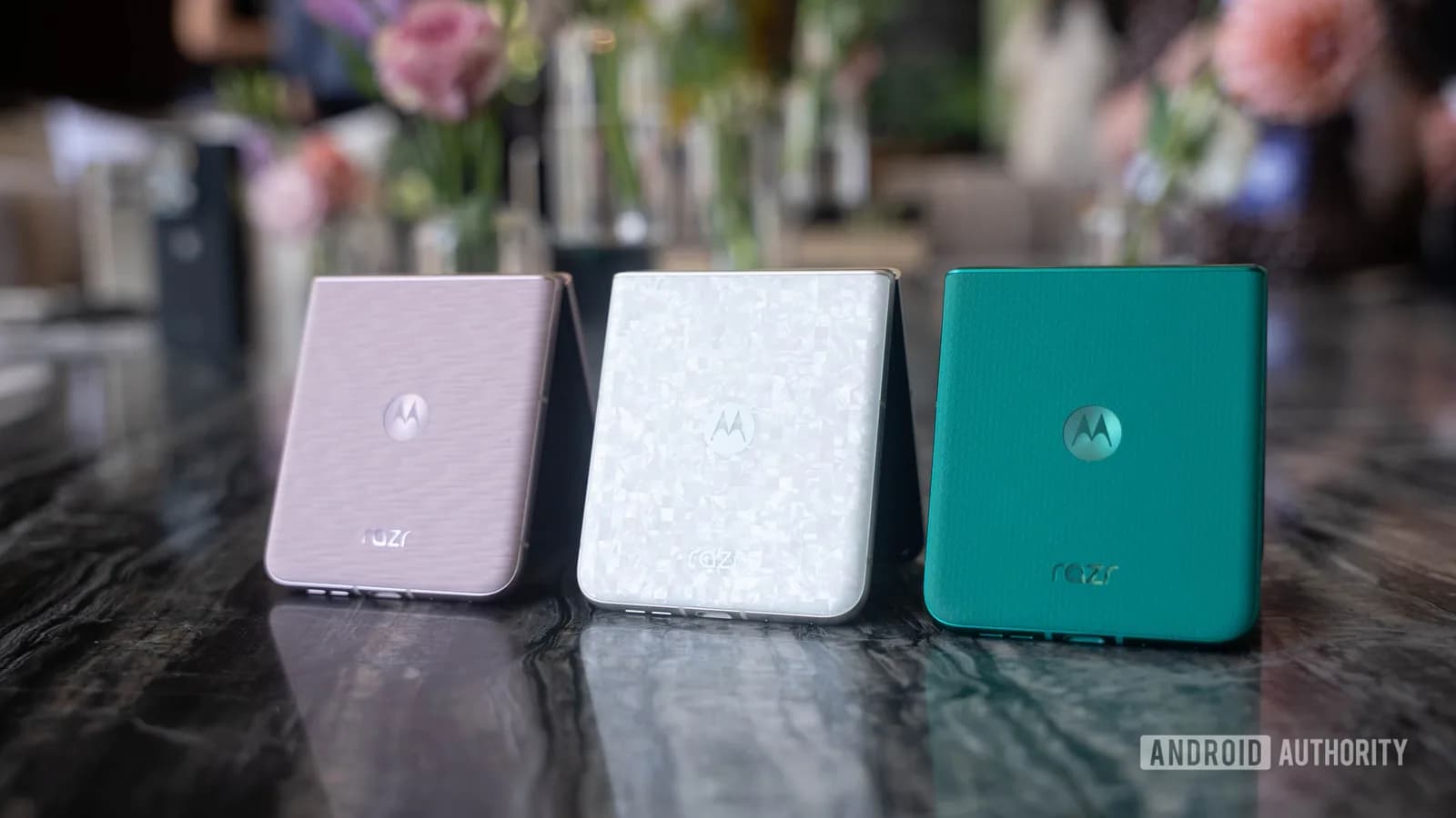 Motorola Razr 2026 硬件吸引，摺機買前要計埋軟件更新