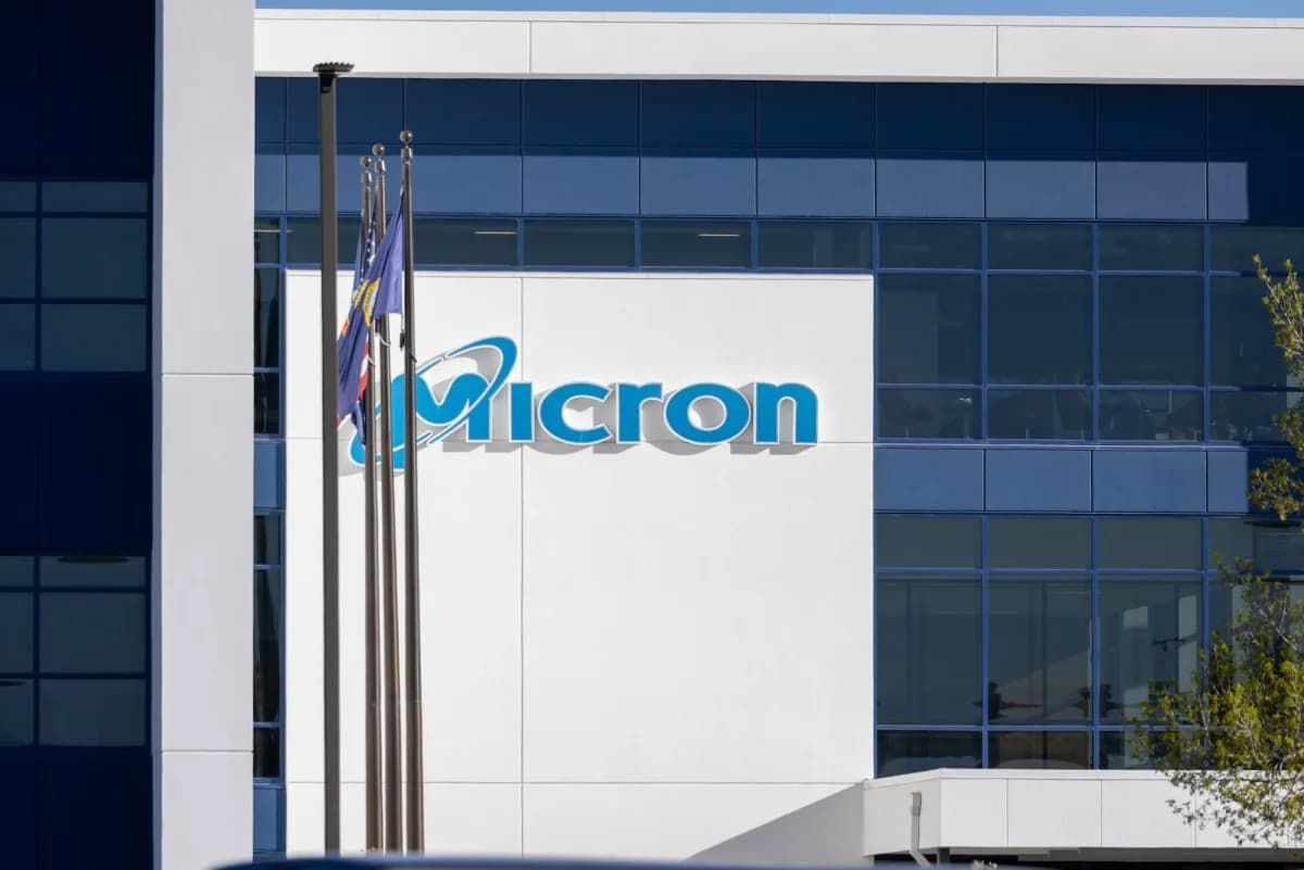AI 搶記憶體畀 Micron 賺到笑，你部電腦同手機可能跟住貴