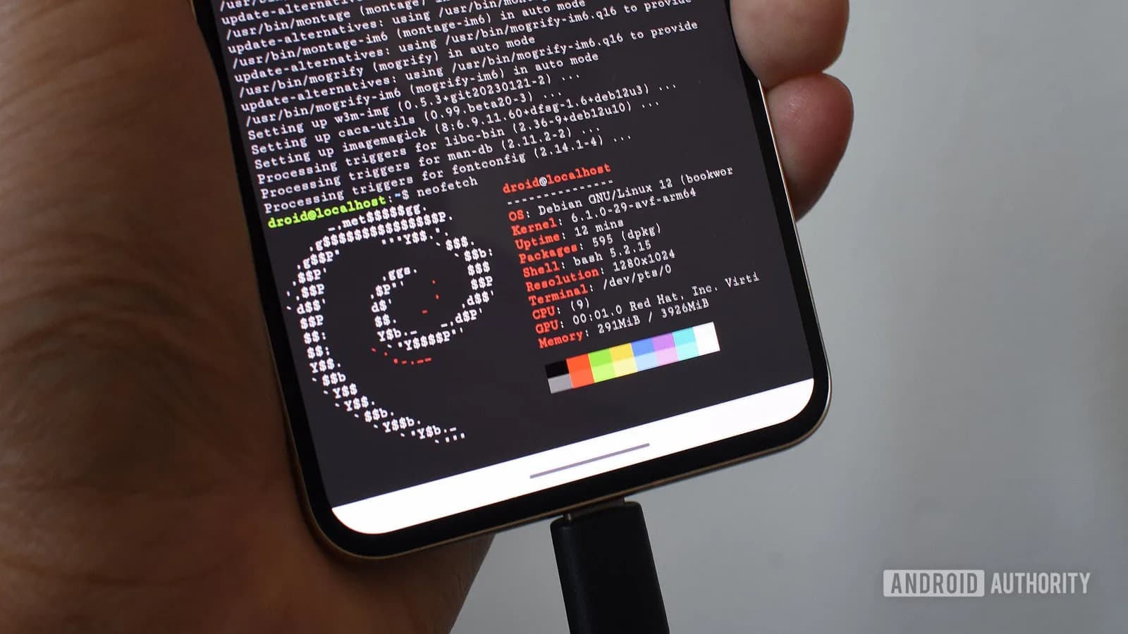Android 官方 Linux Terminal 多視窗，Pixel 真係開始似流動工作機