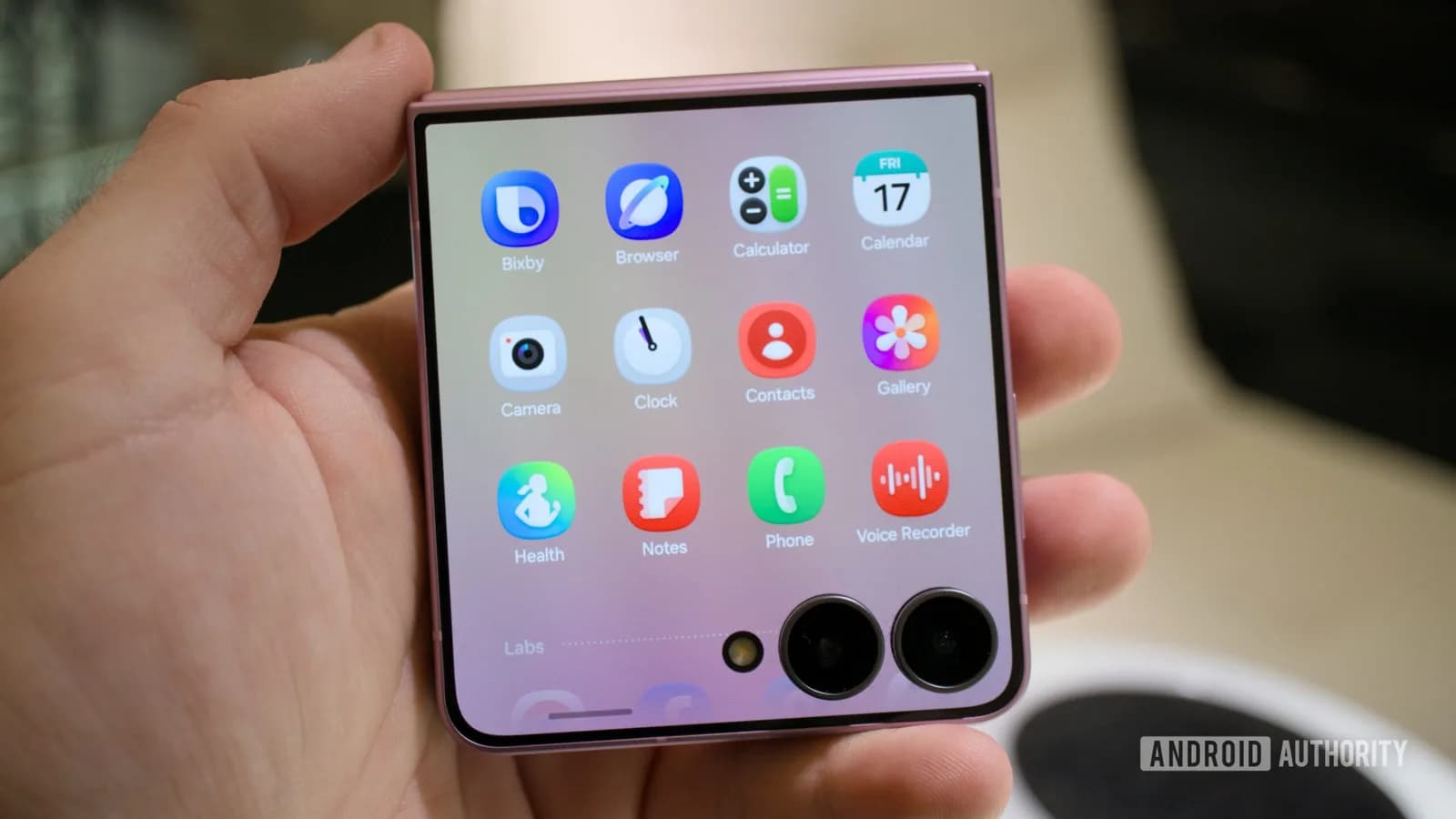 Galaxy Z Flip8 封面屏幕終於易用：16 個 app 同 Good Lock 點分