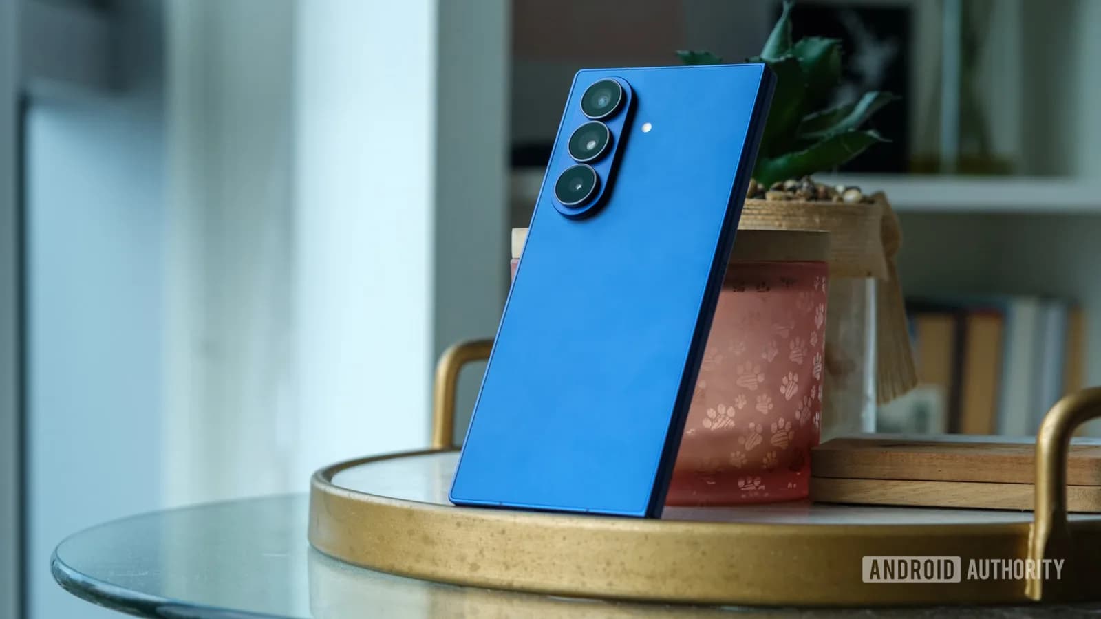 Galaxy Z Fold 8 render 流出：外屏變闊，Ultra 可能留返做硬件旗艦
