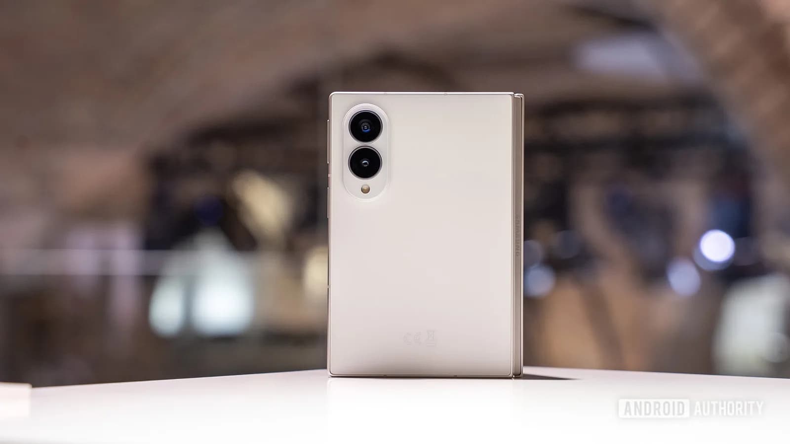 Galaxy Z Fold8 規格輸畀直板旗艦，點解 HK$14,398 仍然有人想買？