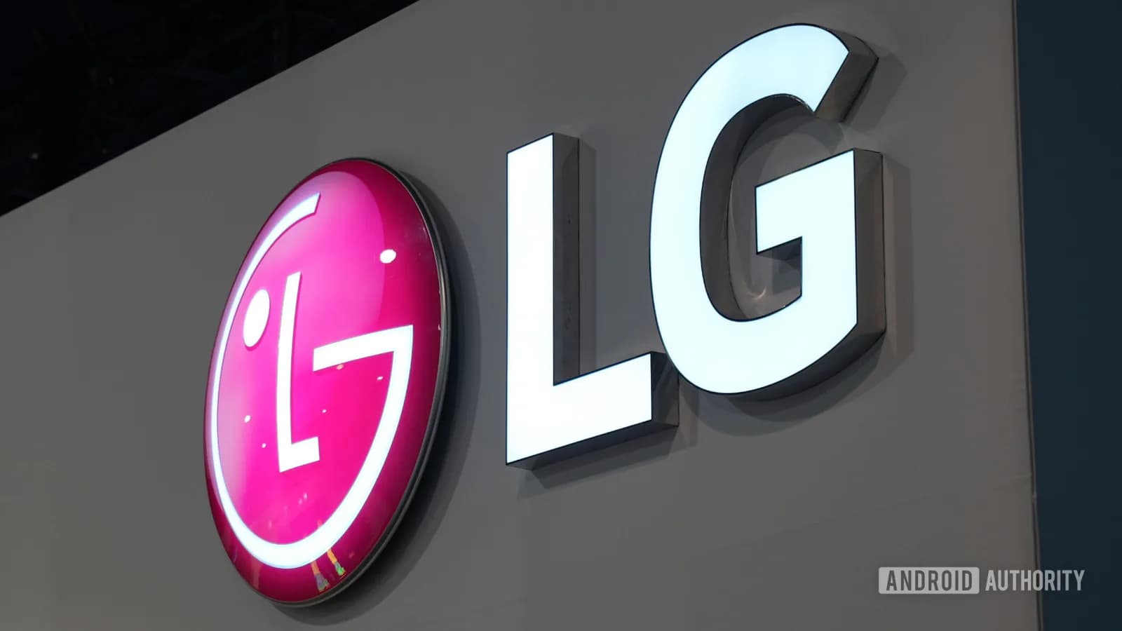 Microsoft 叫停 LG 顯示器 McAfee 彈窗，但 Windows 仍會自動裝 app