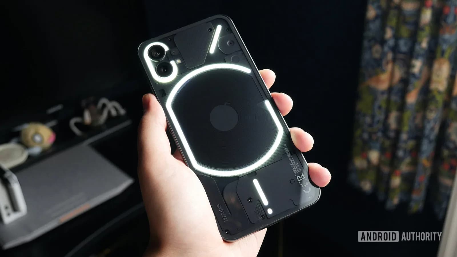 Nothing Phone 1 停更：舊 Android 手機幾時要換？
