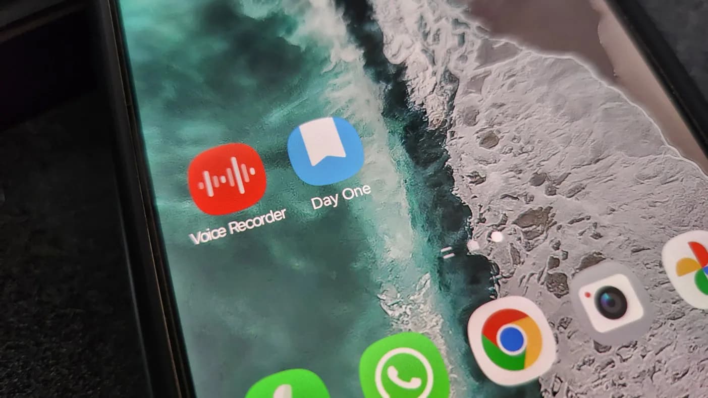 Samsung Voice Recorder 傳加雲端轉錄，本機 AI 同準確度點取捨