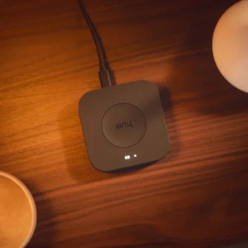 Hue Bridge Pro 韌體更新出事：紅燈失聯麻煩過壞燈泡