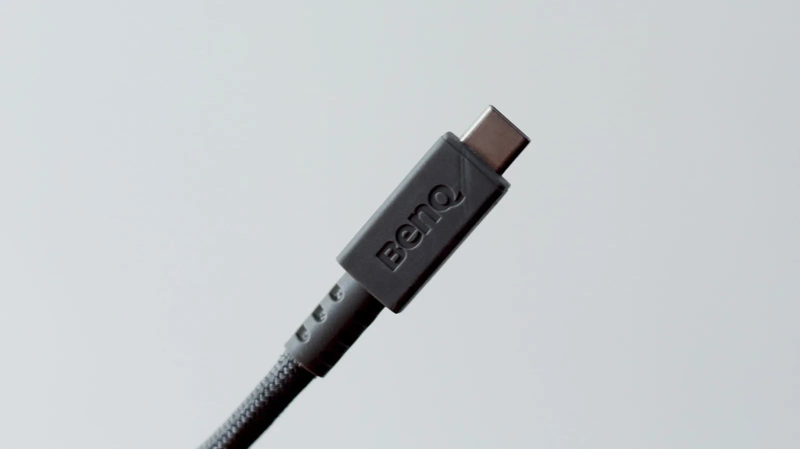 USB-C 線唔係條條一樣：USB4、Thunderbolt 同充電線點揀