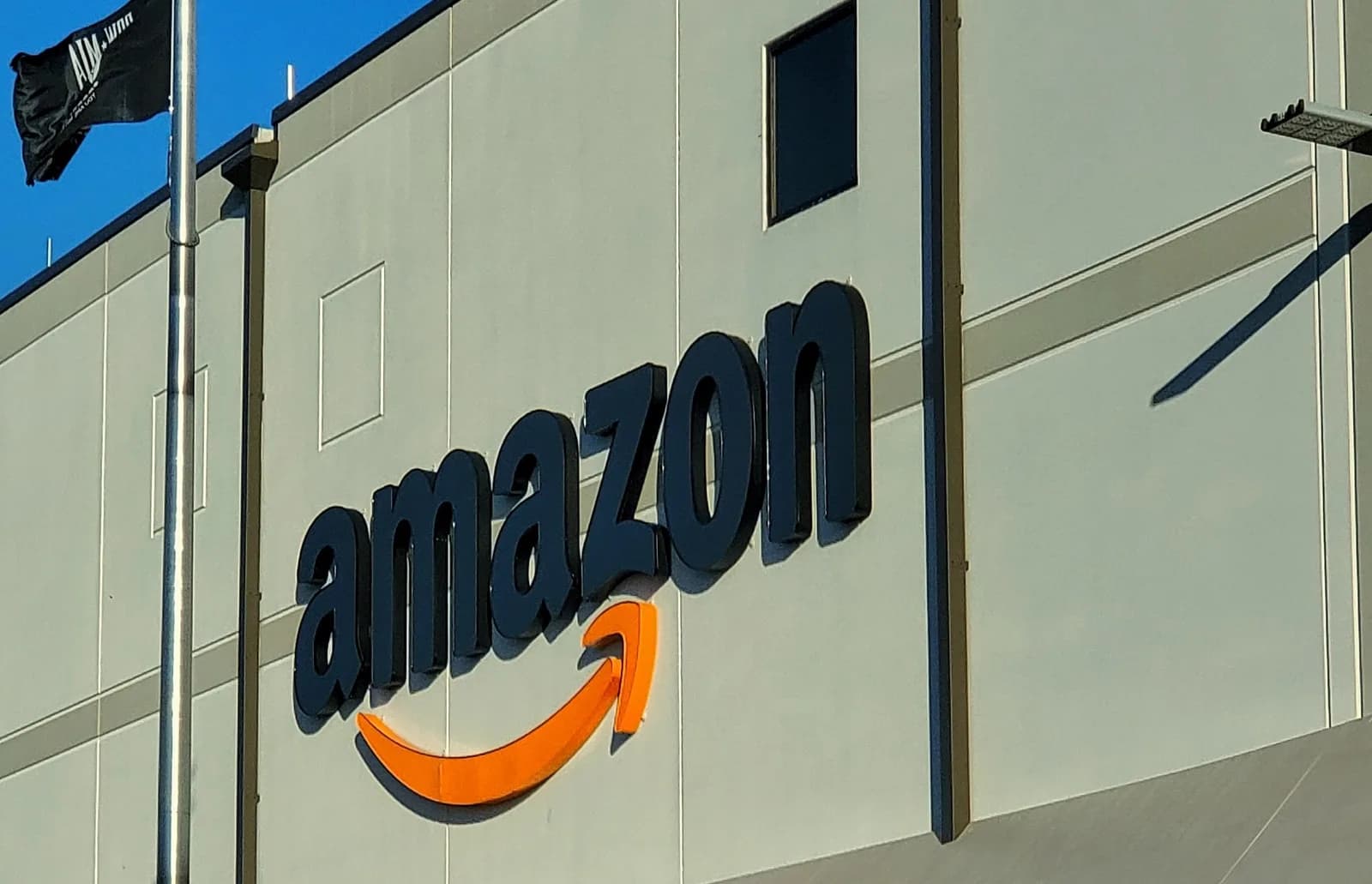 Amazon 250 億美元債券背後：AWS 喺搶 AI 算力時間