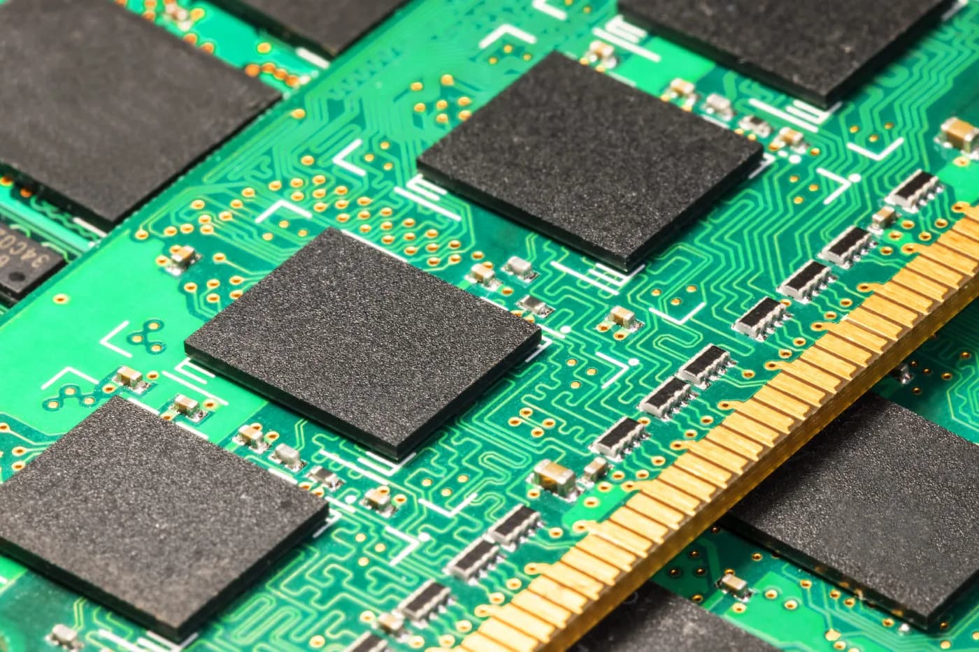 CXMT 募資大擴產，點解中國多咗 DRAM 產能，RAM 短期都未必平？