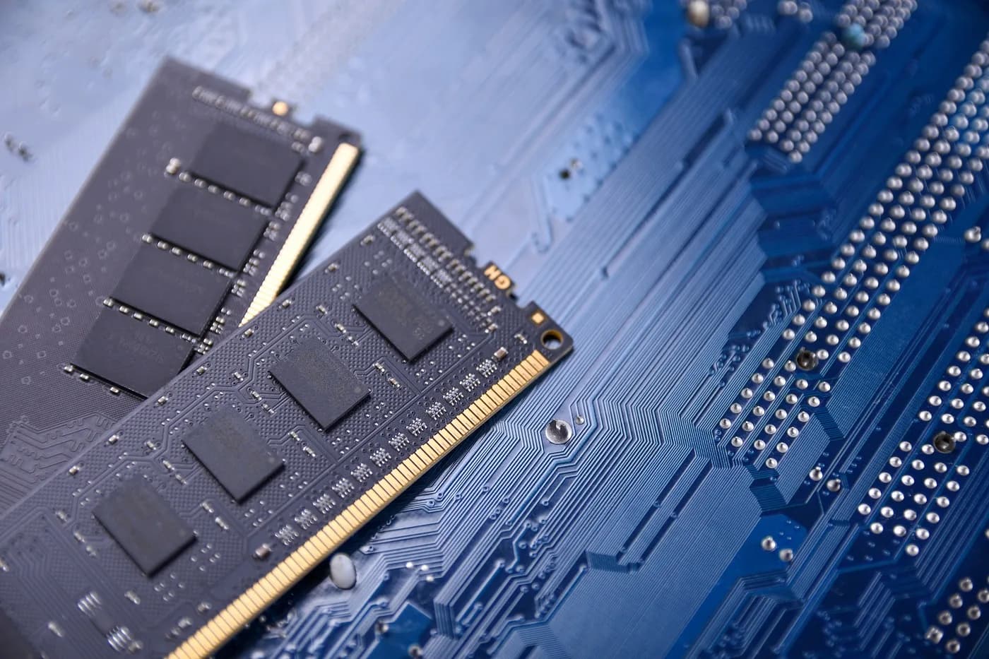 DDR4 RAM 反而貴得急，舊機加 RAM 而家仲抵唔抵？