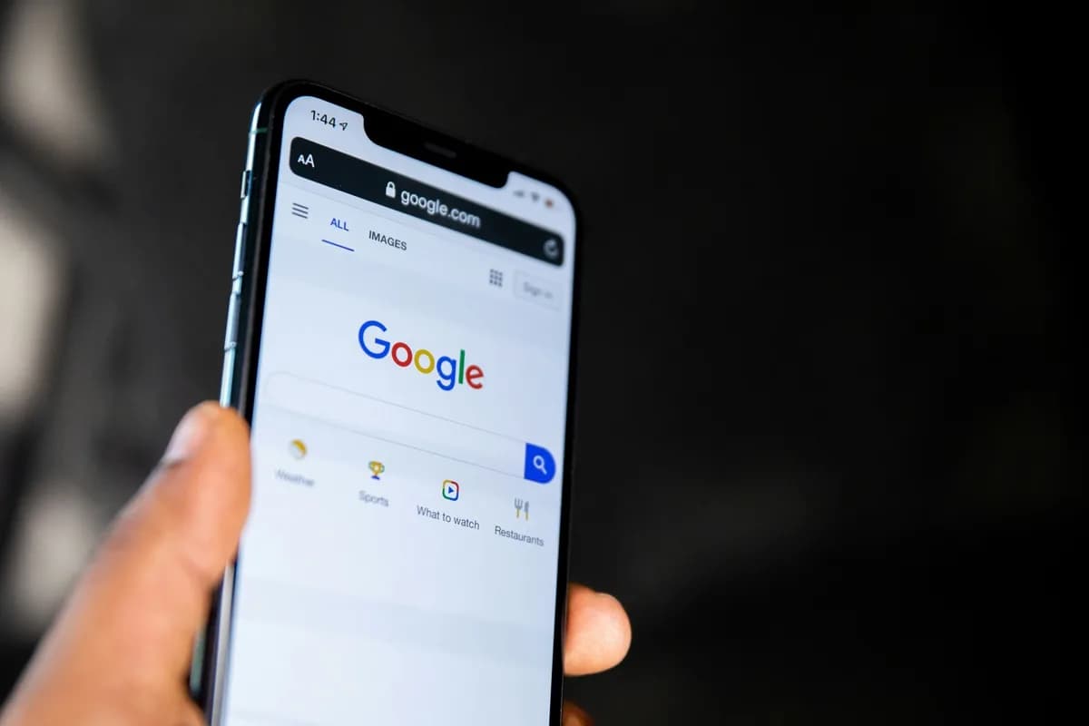 Google 遭歐盟罰 8.9 億歐元：搜尋偏袒自家服務、Play 外付款都要改