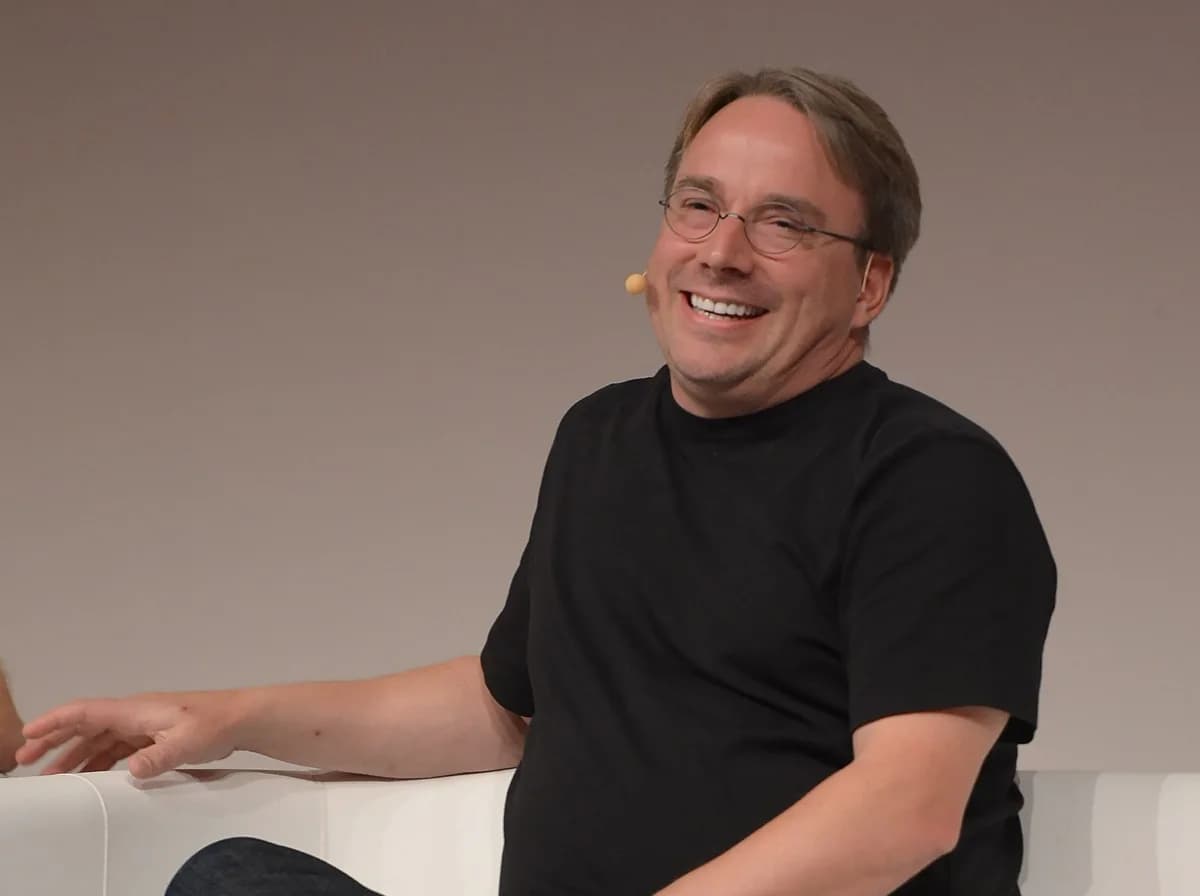 Linus 撐 AI 幫 Linux 核心捉蟲，但人類提交者照樣要孭責任