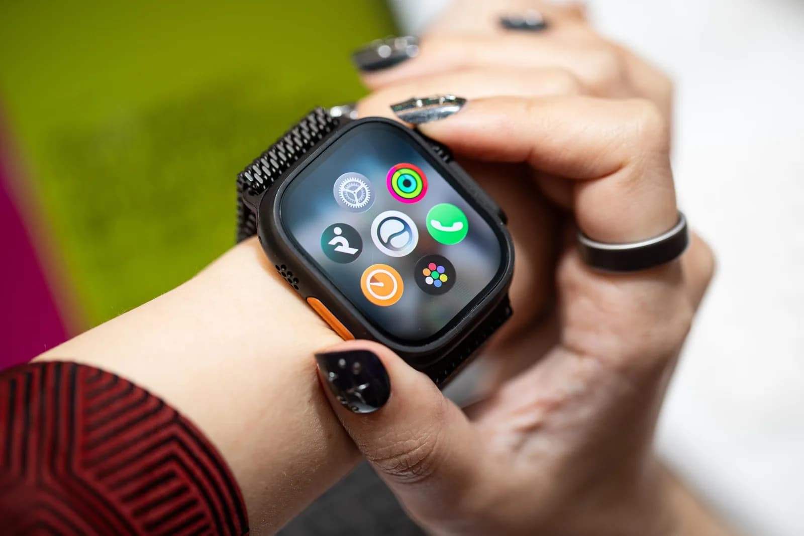 Siri AI 點樣令 Apple Watch 似腕上電腦：香港用家先睇兩重門檻