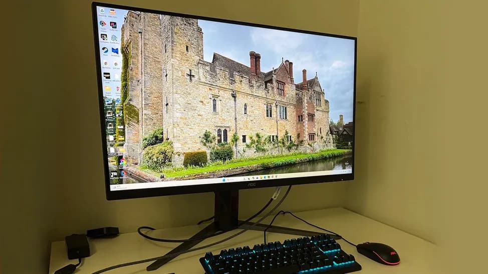 AOC U32G4 港價二千七：32 吋雙模式屏點揀 4K 160Hz 同 FHD 320Hz