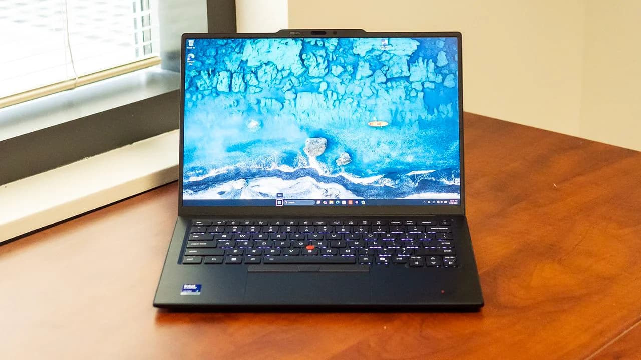 外媒實測 ThinkPad X1 Carbon Gen 14：0.98kg 商務機仲有得打