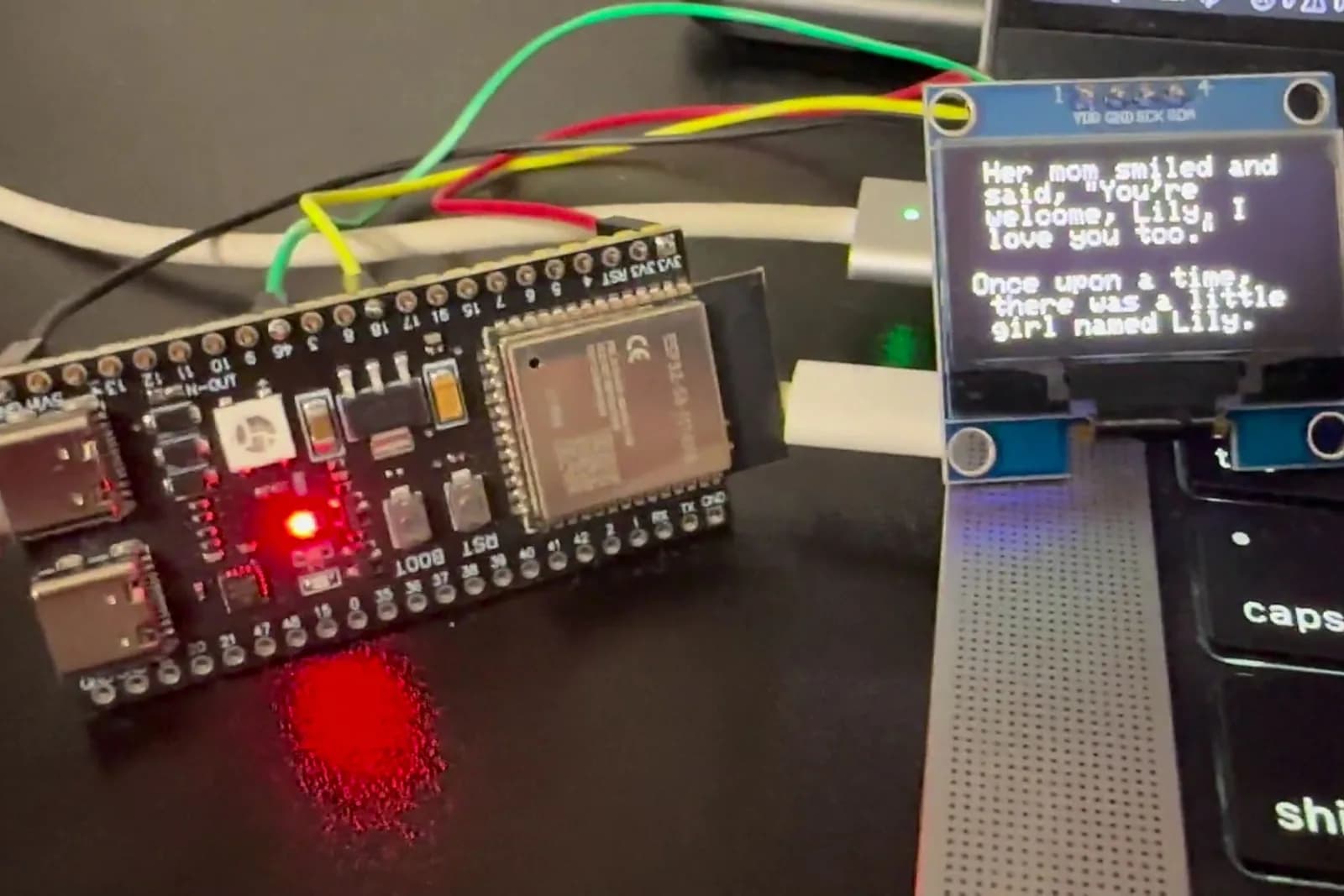 28.9M 參數塞入 ESP32-S3：拆開 14.9MB 離線故事模型