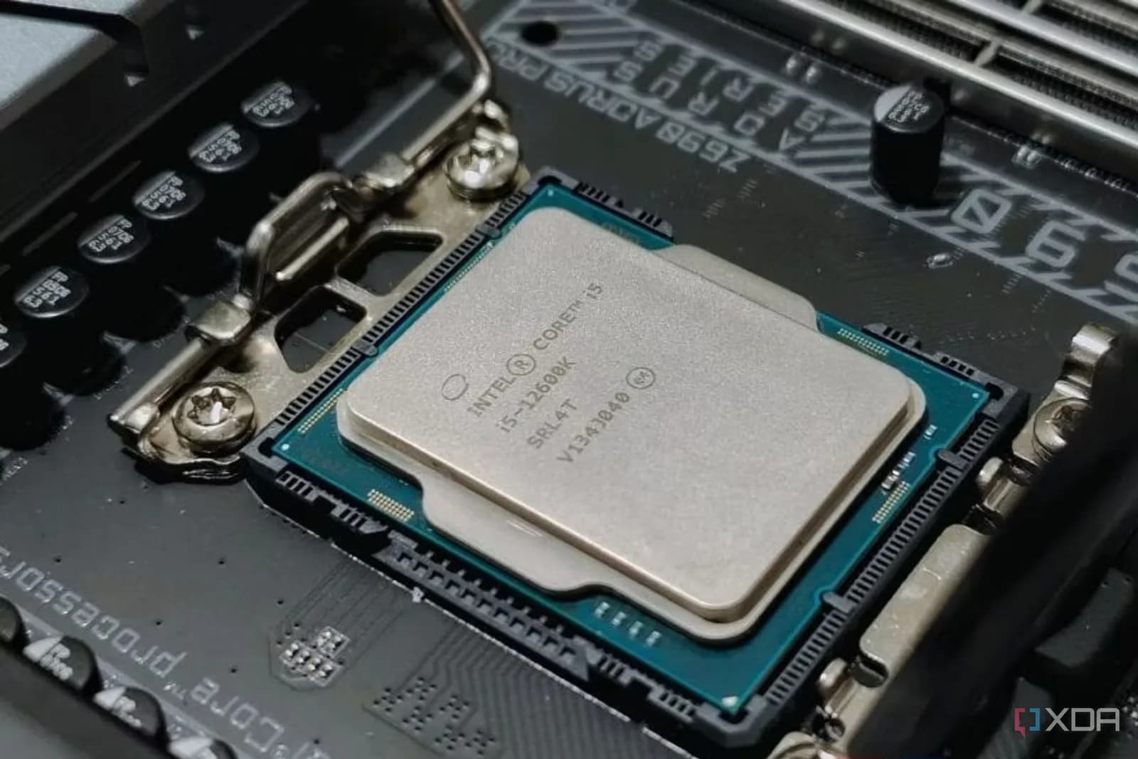 RAM 貴到離譜，Ryzen 5000 同 Intel 10、11 代仲值唔值得守？