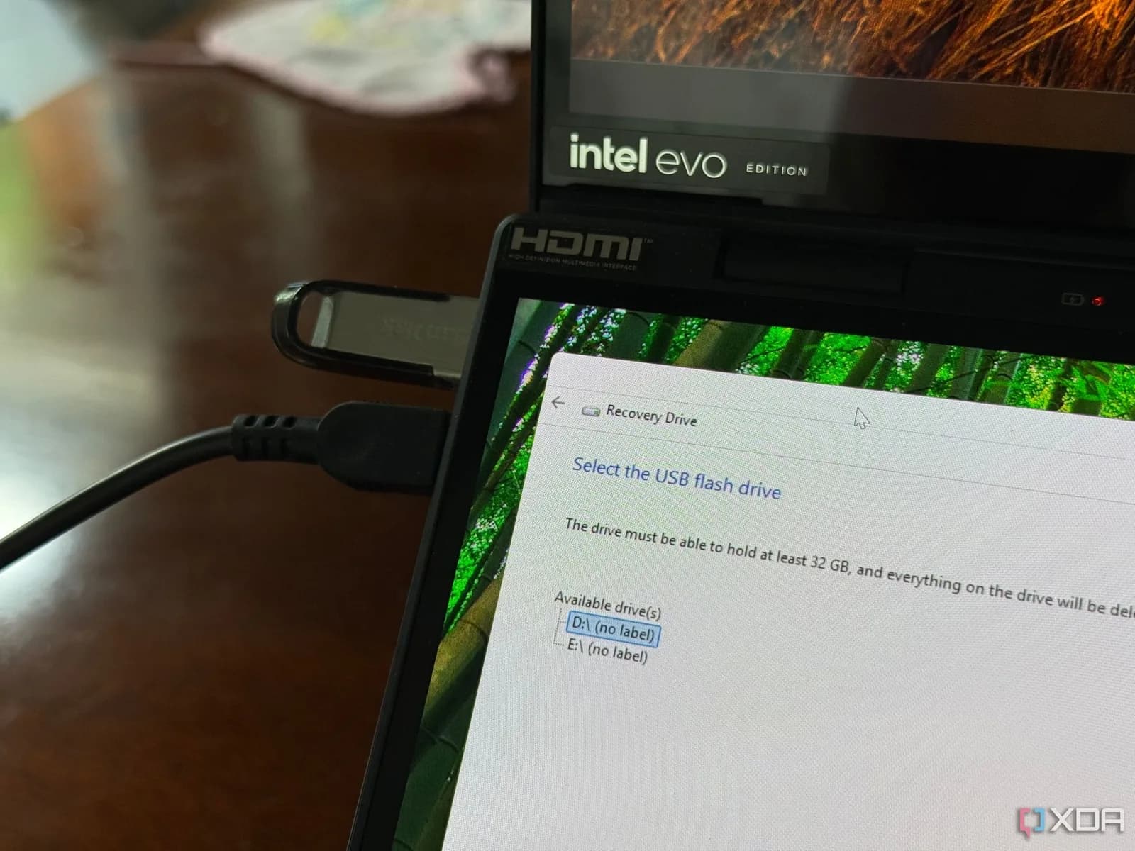 一隻 USB 預先整 Windows recovery drive，出事先知有幾抵用