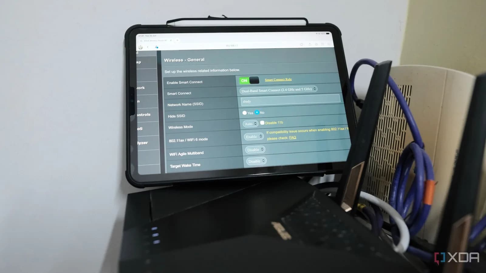 屋企 Wi‑Fi 成日駁錯 2.4GHz？Router 入面 Smart Connect 點樣幫到手