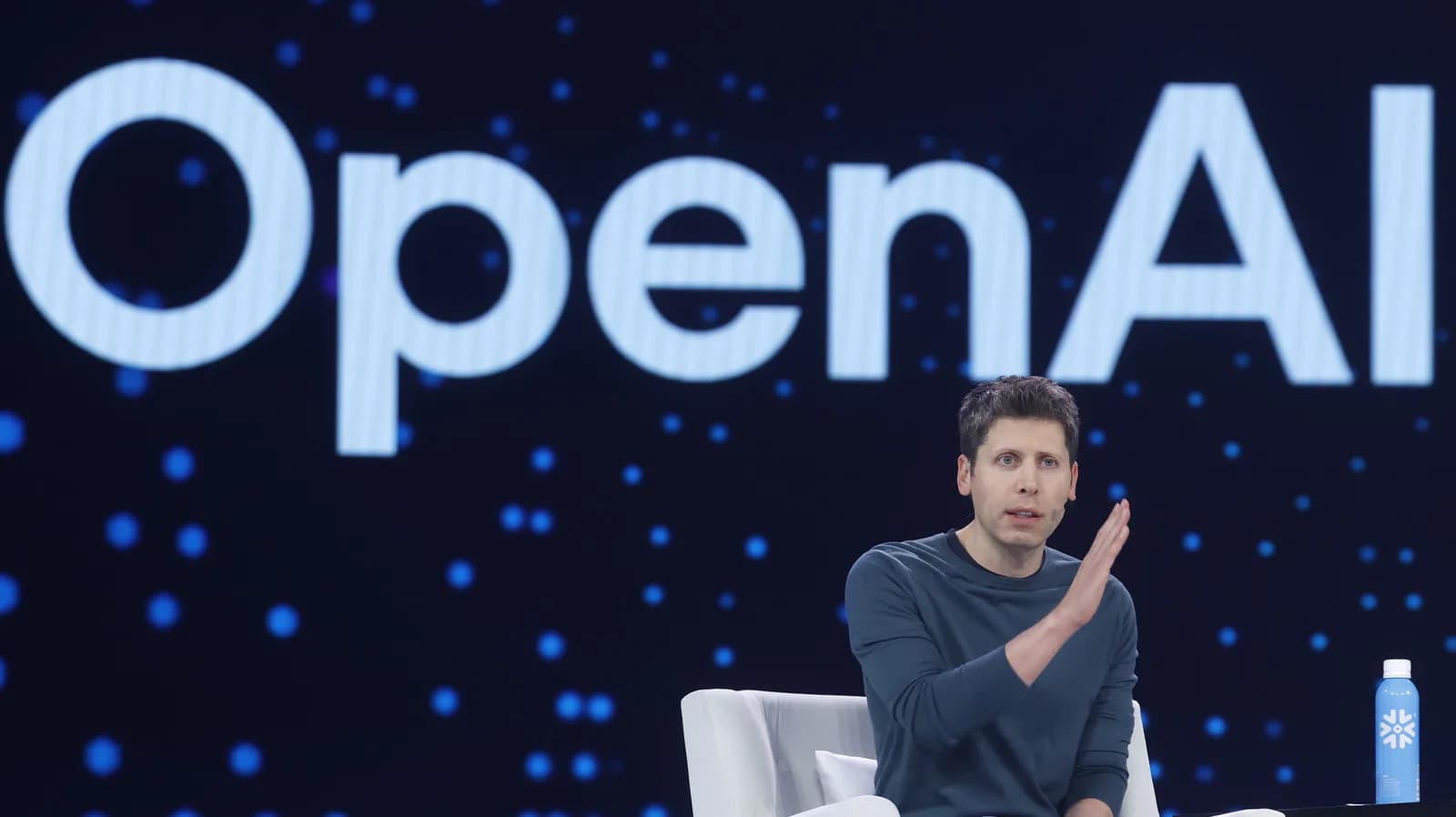 OpenAI 無屏幕 AI 喇叭傳賣逾三千蚊:高過 HomePod 靠咩撐起個價?