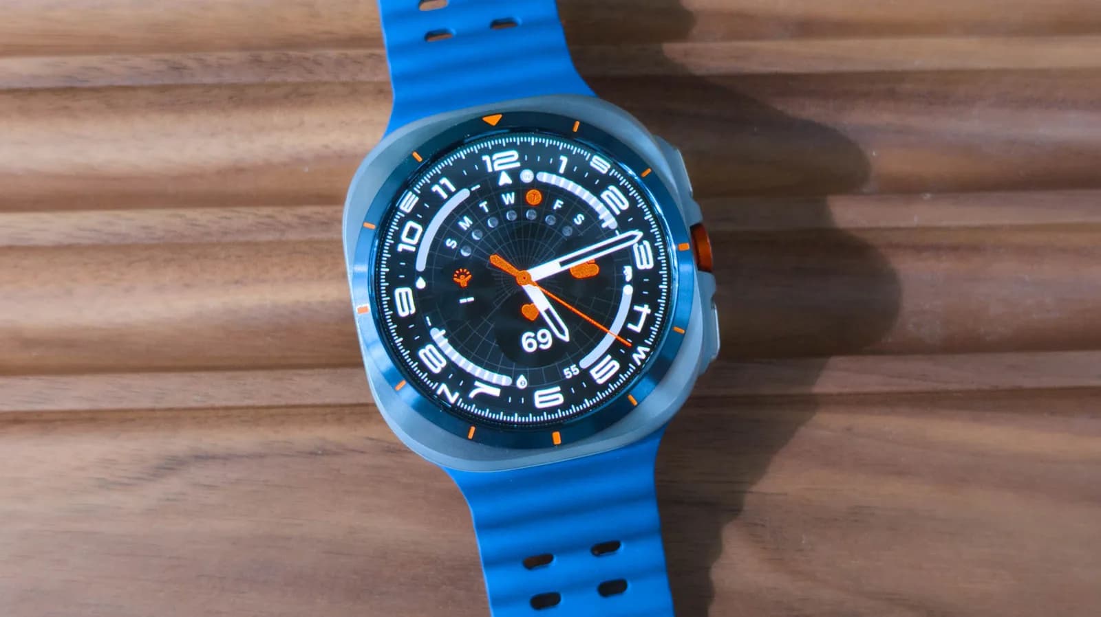 Galaxy Watch Ultra 2 傳三大硬件升級:5,000 nits 同 800mAh 有咩用