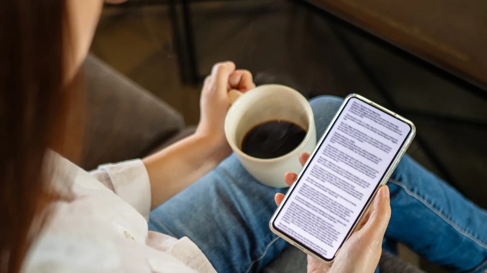 Kindle Ask this Book 先喺 iOS 用到,舊機升級前要睇清三個限制