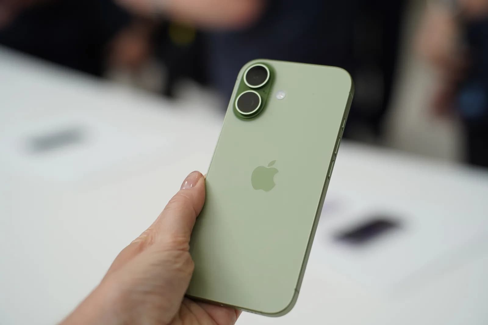 Mac 加價照錄收入新高:RAM 荒亦開始逼近下一代 iPhone