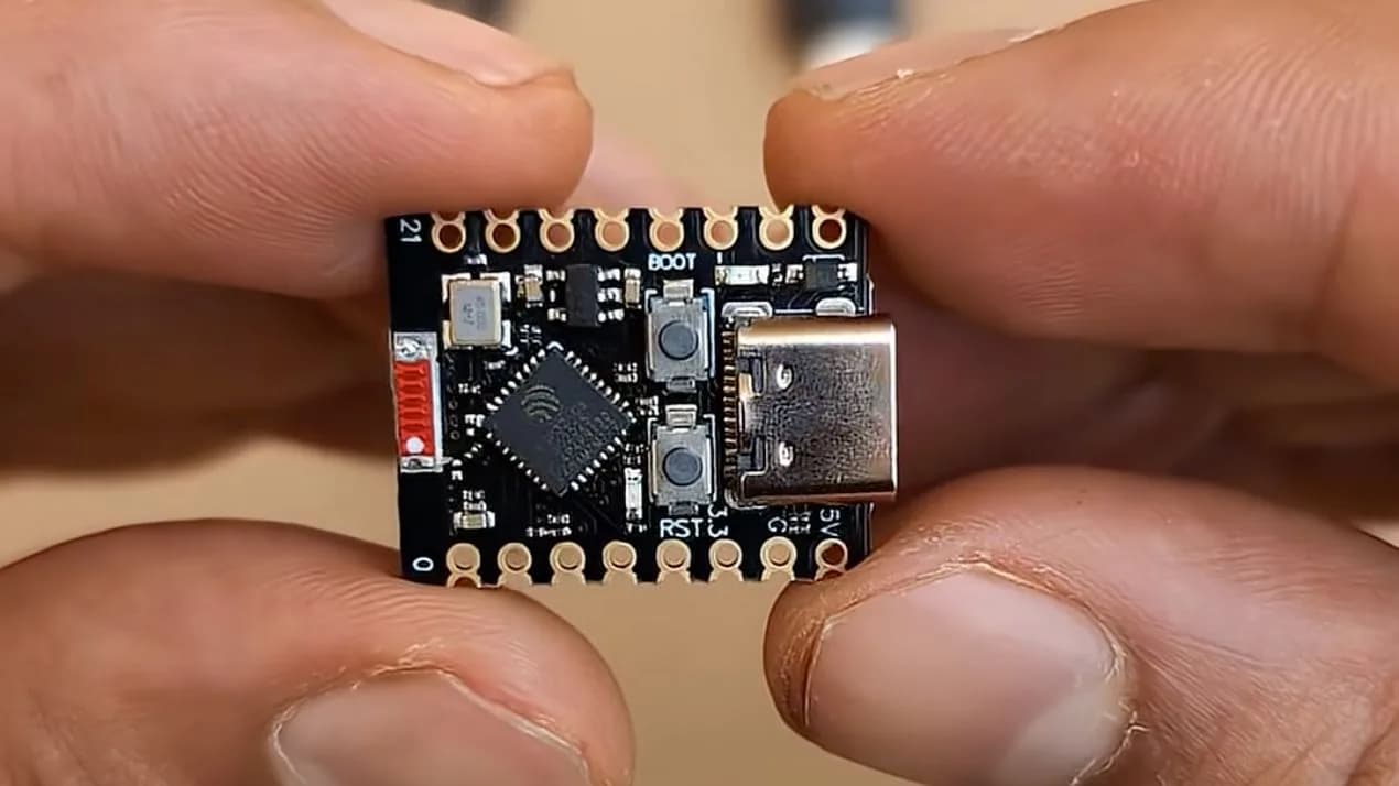 ESP32-C3 靠 40-bit hash 將 53.7 萬封鎖網域塞入 4MB flash
