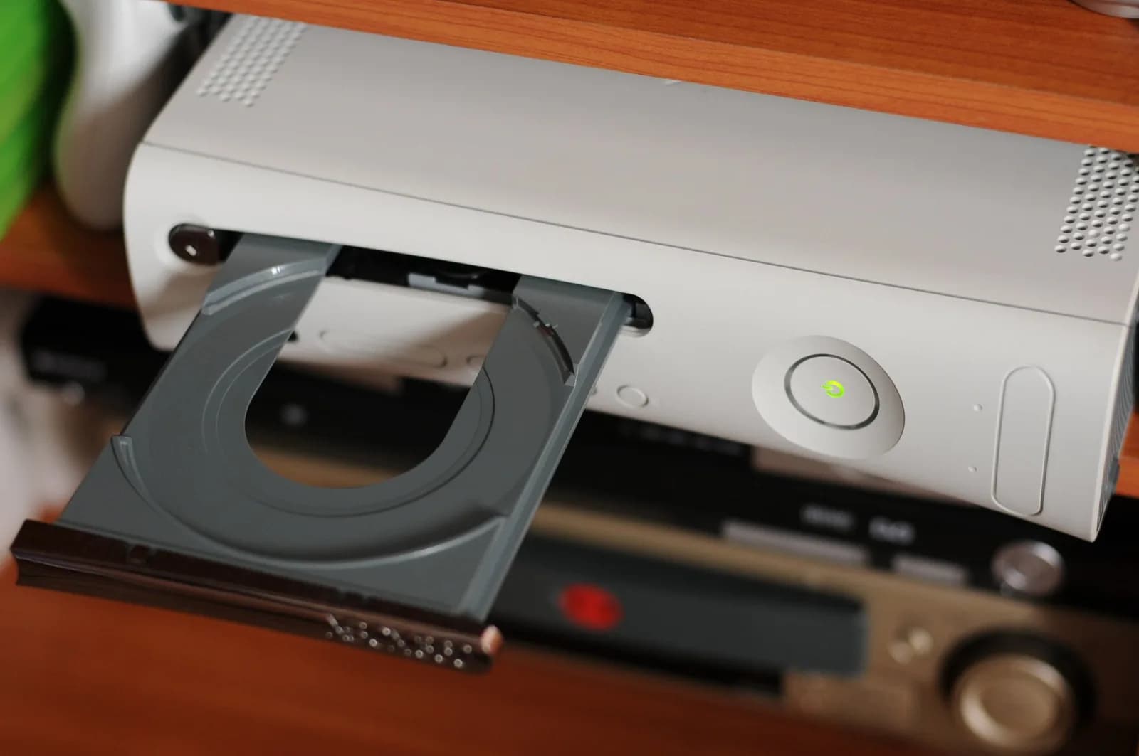 Windows 藏住 Xbox 360 模擬層?拆包線索同官方承諾要分開睇