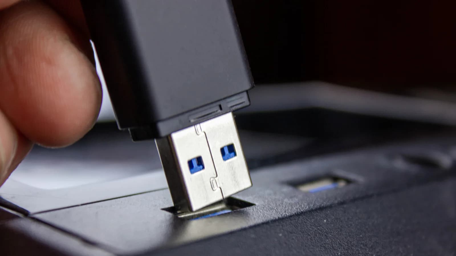 屋企成抽屜舊 USB 線點處理?由篩選、重用到香港回收點一次講清