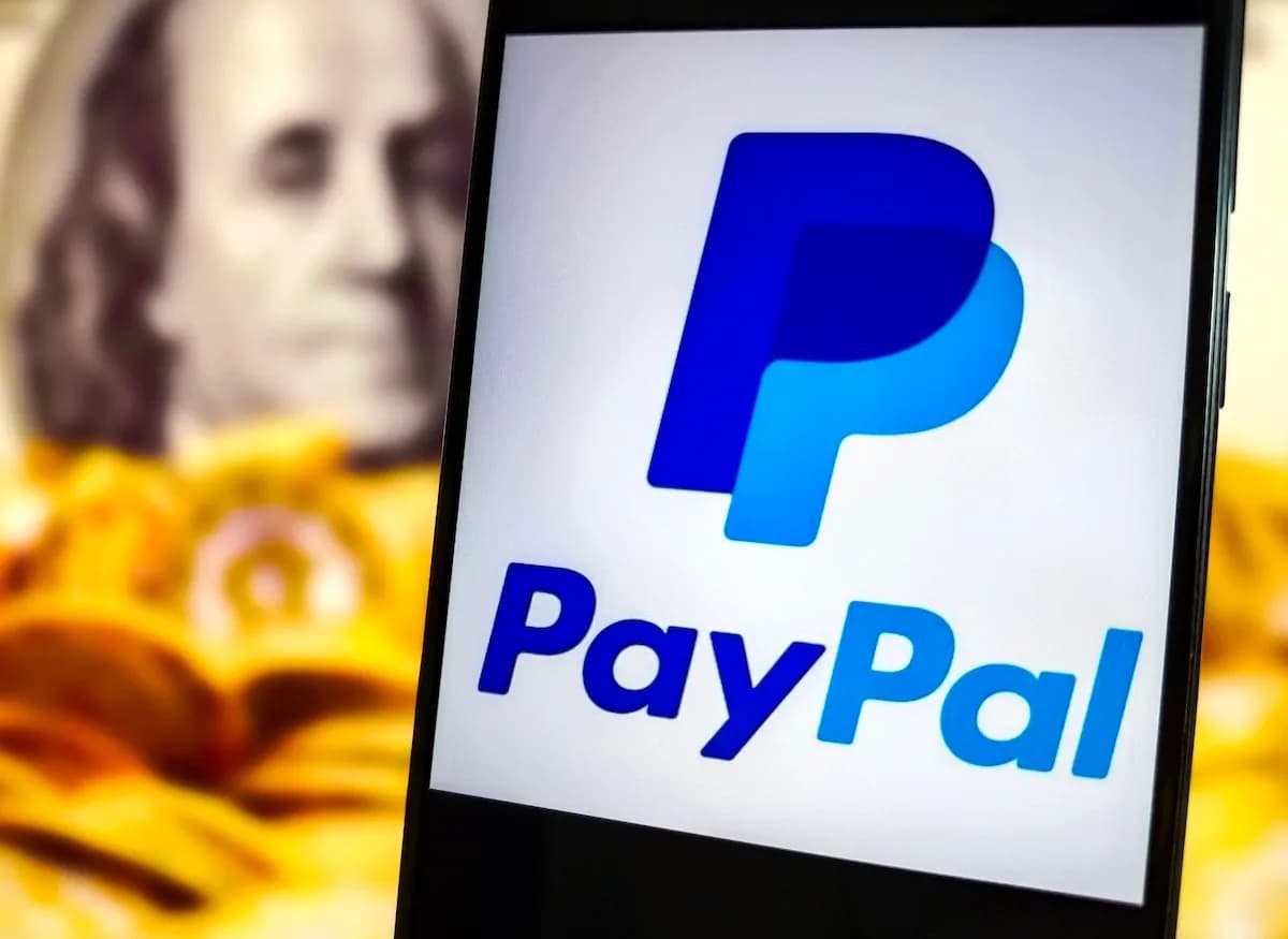 Stripe 聯同 Advent 傳洽購 PayPal:睇中咩、監管點解難過價錢