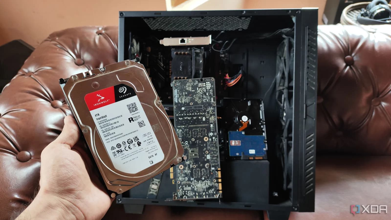 TrueNAS 硬碟休眠慳到幾多電?設定、查兇手同壽命取捨一次講清