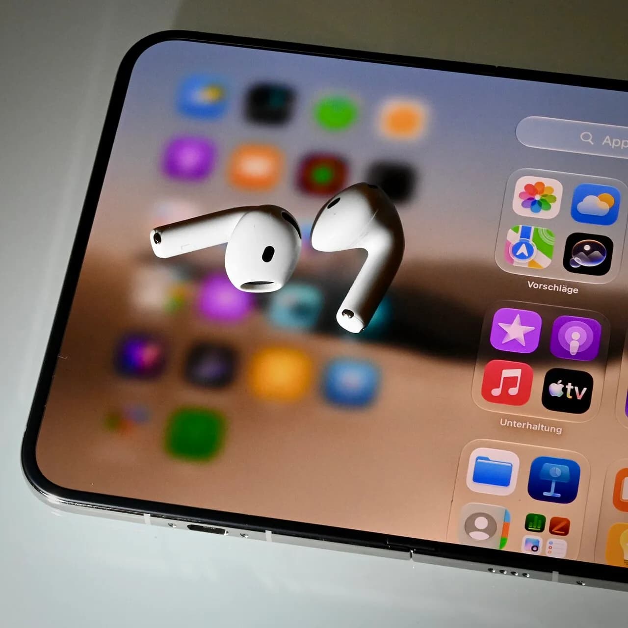 Apple 探索改善 iPhone Duo 外屏 Safari 可用闊度