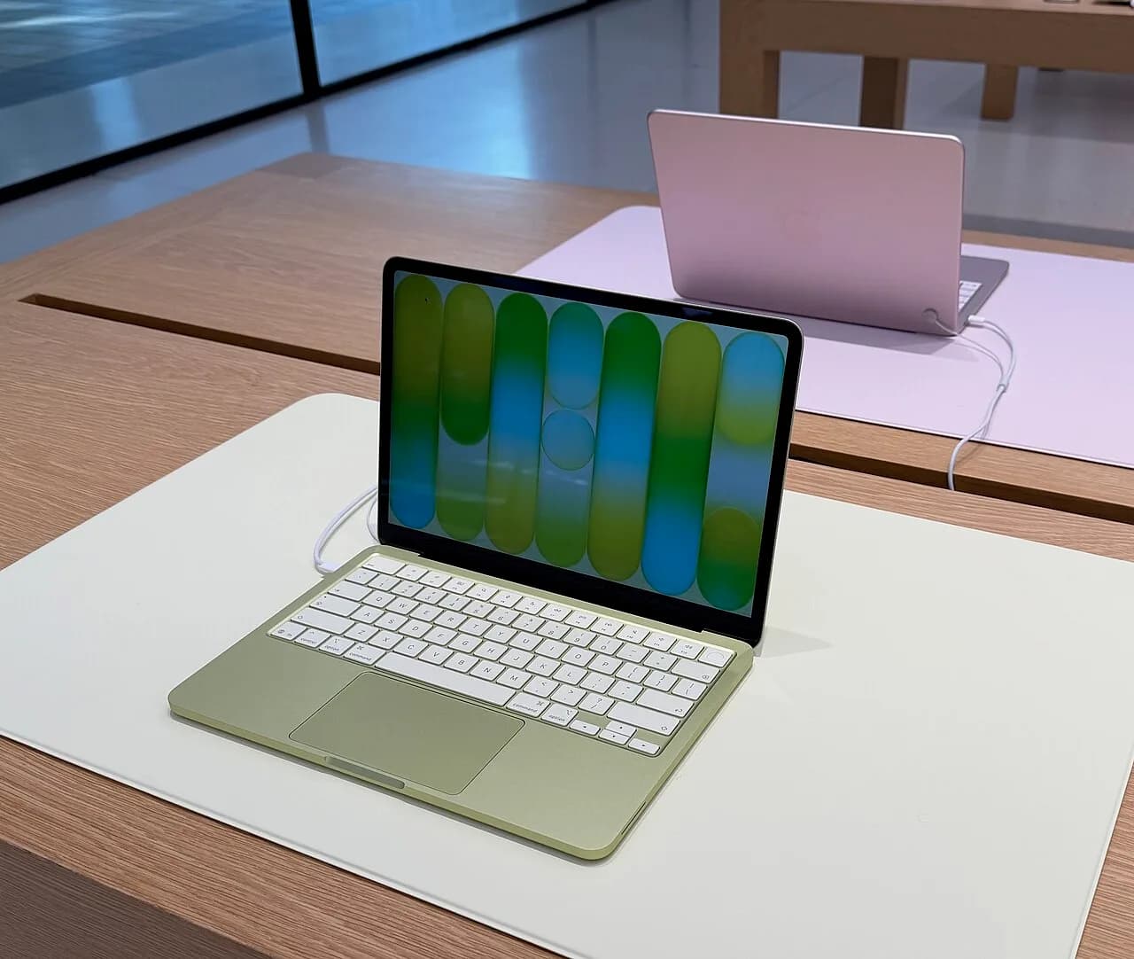 iPhone 晶片跑 macOS:MacBook Neo 的夠用邊界