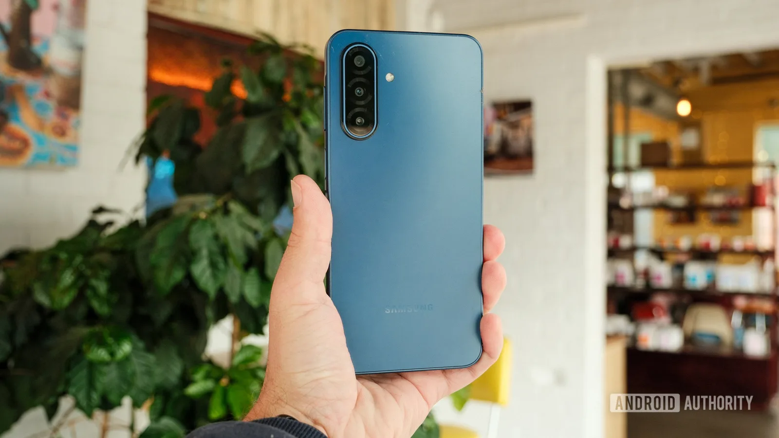 Galaxy A17 5G 港行 HK$1,598：六年更新救唔救到入門性能短板？