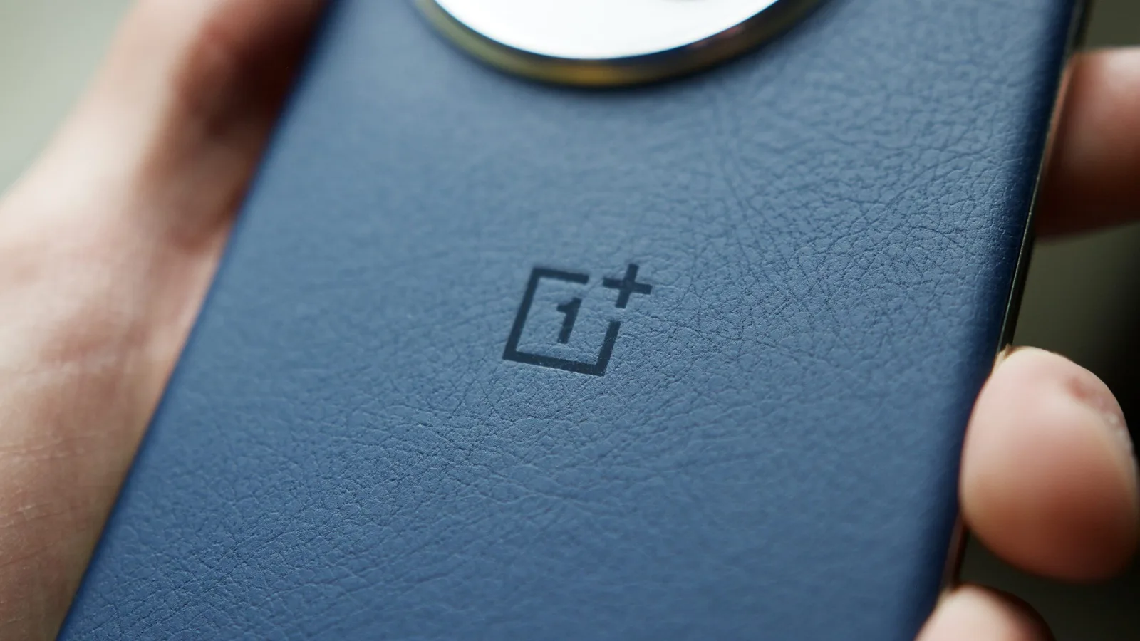 OnePlus 暫停 OxygenOS 更新：唔係全線出事，但香港用家要識自保