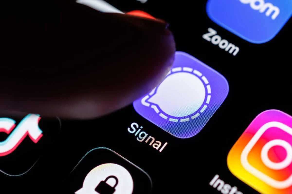 Signal 假客服釣復原 key：備份安全最大弱點係人手交出去