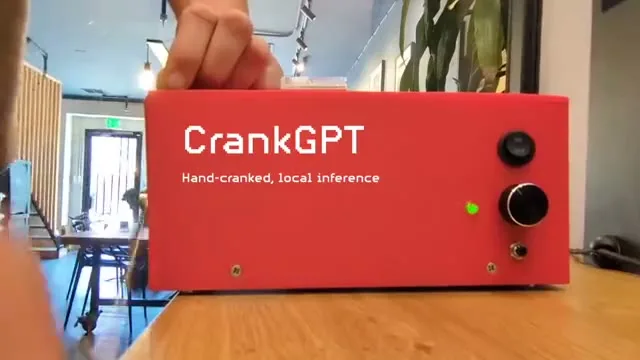 CrankGPT 官方 demo 影片封面，見到手搖供電盒同操作場景
