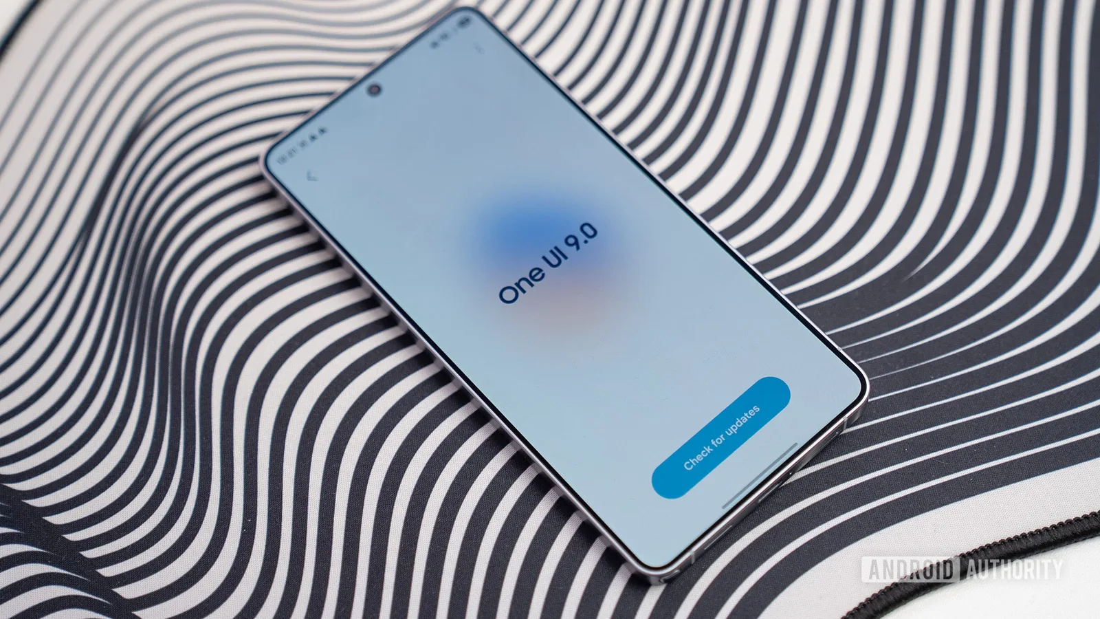 One UI 9 補返 Galaxy status bar 網速顯示：實用，但未必人人即刻有