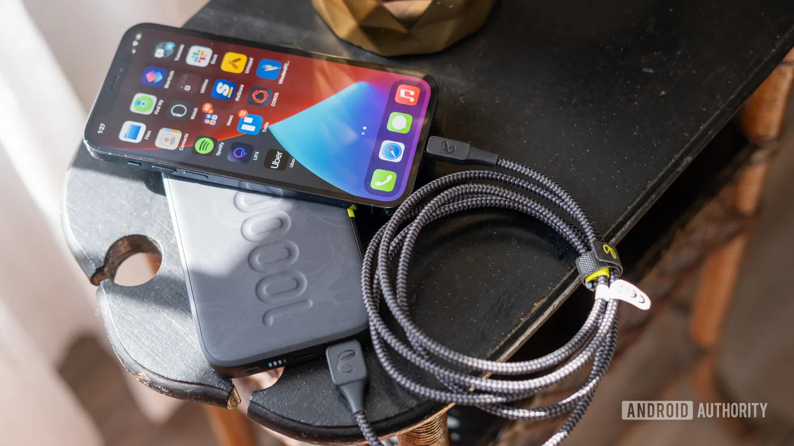 手機快充瓦數打完仗：而家買 USB-C 火牛同線更易中伏