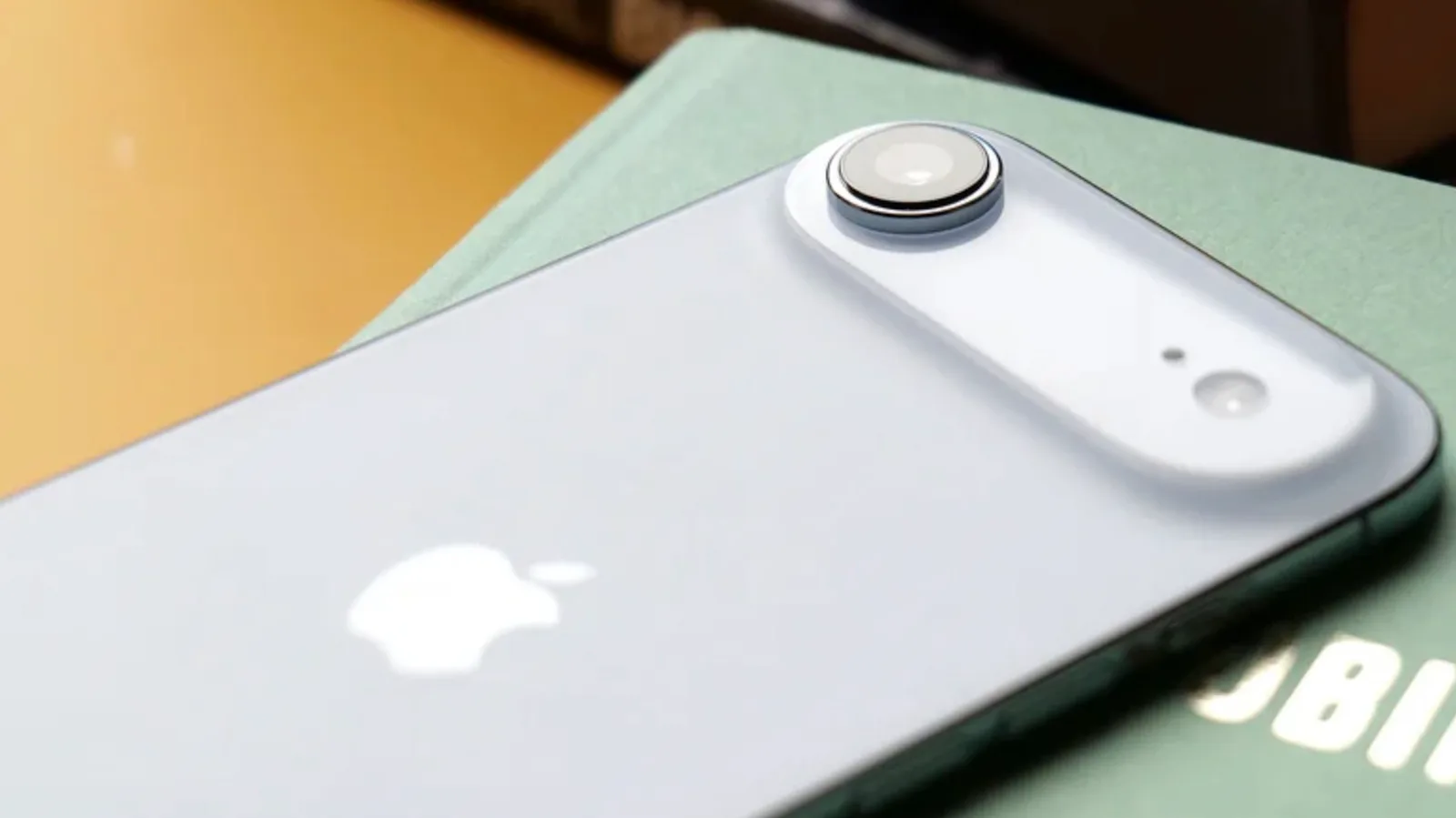 iPhone Air 2 傳 2027 春季加超廣角：超薄機最大取捨有冇得救？