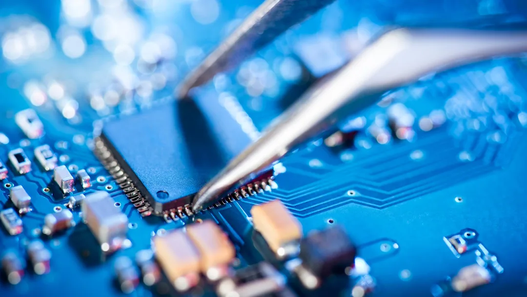 Tata Group 官方 Tata Electronics 業務頁面嘅電子製造配圖