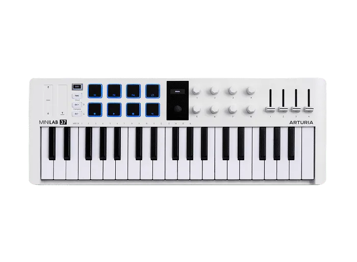 MiniLab 37 俯視圖,見到 pads、encoders、faders 同鍵盤布局