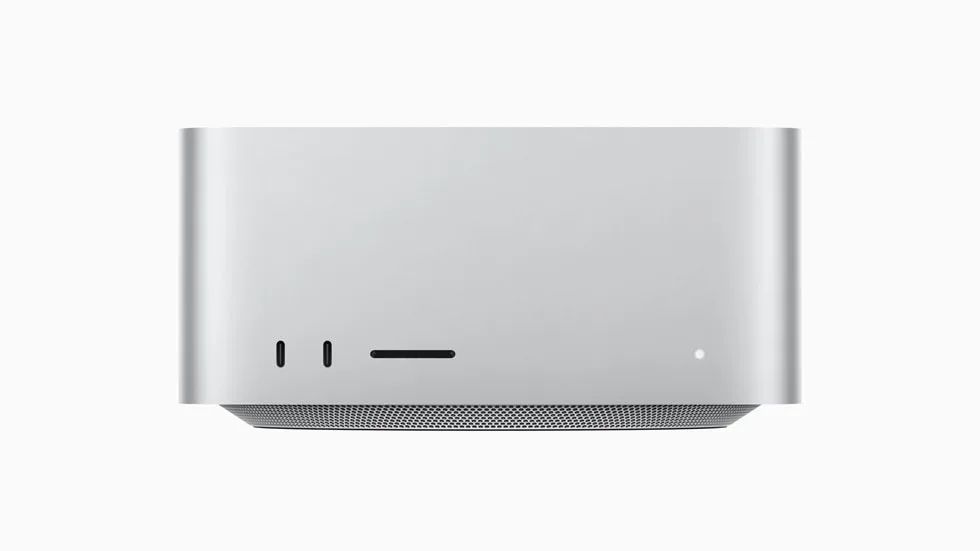 Mac Studio 正面官方產品圖，見到前置 USB-C 同 SD 卡槽