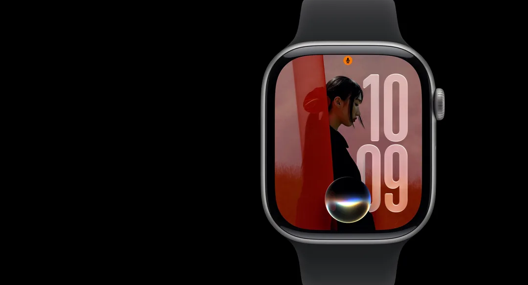 灰色 Apple Watch Series 11 顯示 Siri AI 發光介面