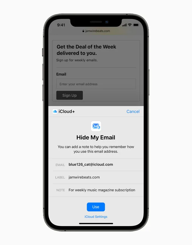 Safari 註冊表格彈出 Hide My Email 介面,顯示由 iCloud+ 產生嘅 email alias