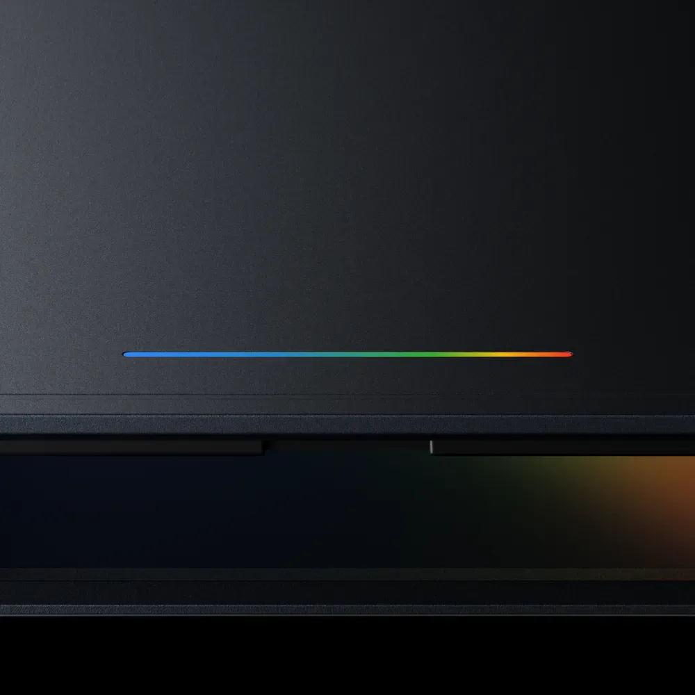 Google 官方示範 Googlebook 機身上嘅發光 Glowbar