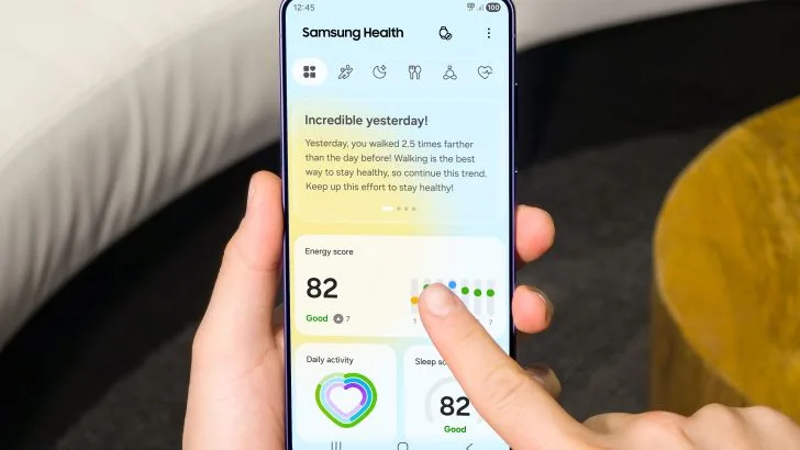 Samsung Health 新版主頁顯示每日健康指標同個人化建議