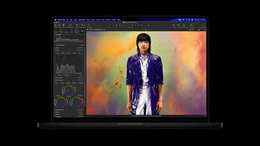 MacBook Pro 顯示專業影像編輯畫面,代表 Apple 高階硬件嘅記憶體需求