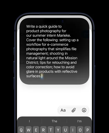 iPhone 畫面顯示 Write with Siri 代寫電郵 prompt